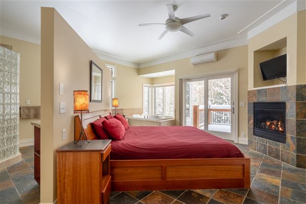 Pigeon Creek Inn