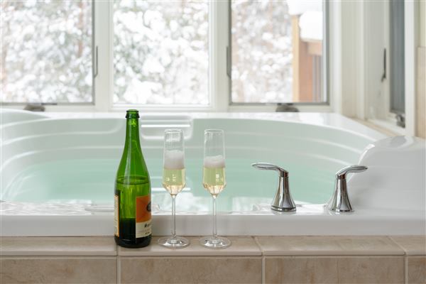 Pigeon Creek Inn
