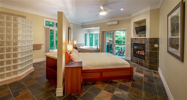 Pigeon Creek Inn