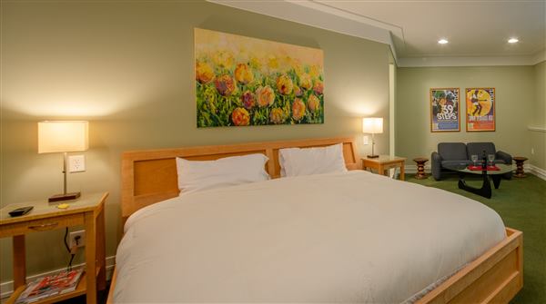Pigeon Creek Inn